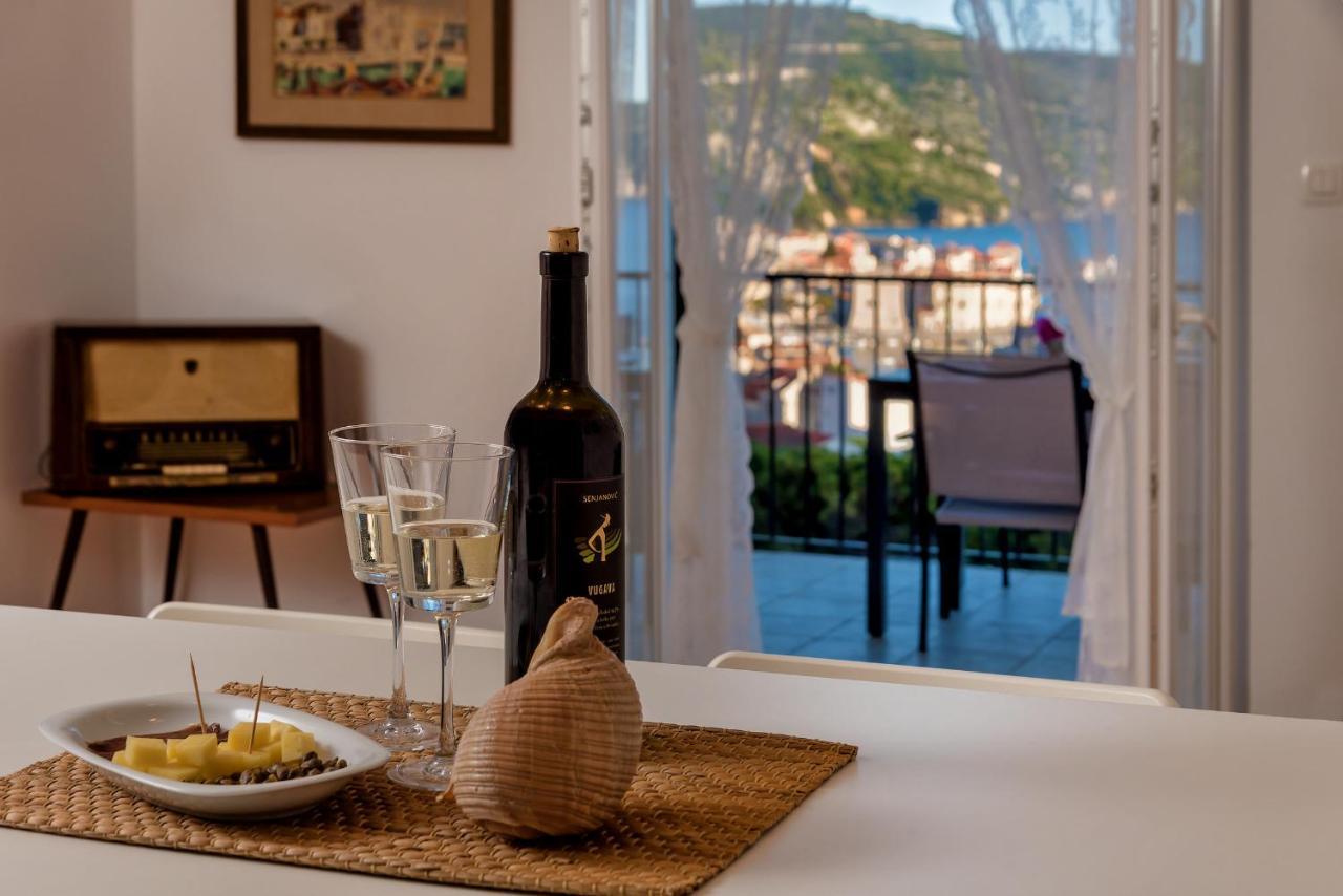 Casa Katalina Appartement Komiža Buitenkant foto