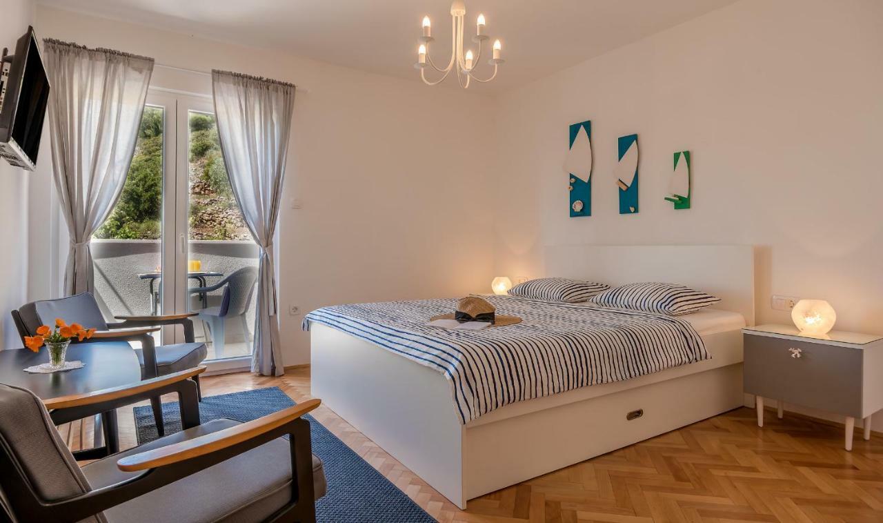 Casa Katalina Appartement Komiža Buitenkant foto